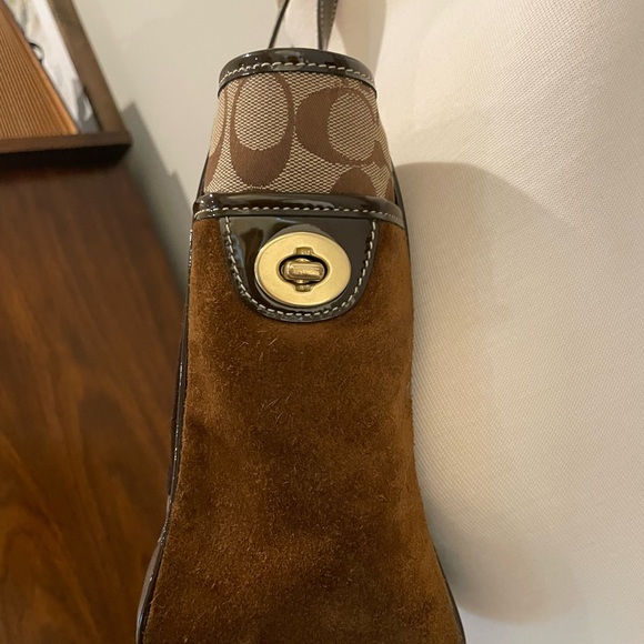 Gorgeous Coach Patchwork Tote - Picture 3 of 9